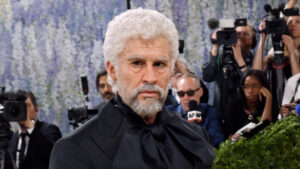 Bad Bunny&rsquo;s Old-Age Makeup Is a Big Hit. Real Aging? Far Less Popular.